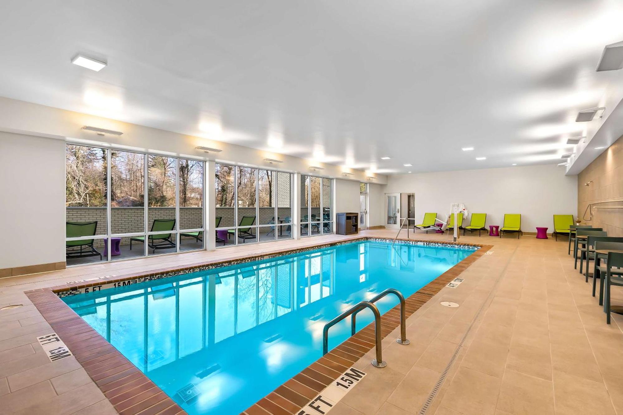 Home2 Suites By Hilton Hendersonville Extérieur photo